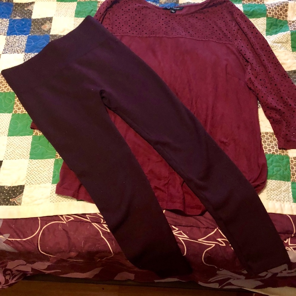 Leggings and long sleeve shirt outfit